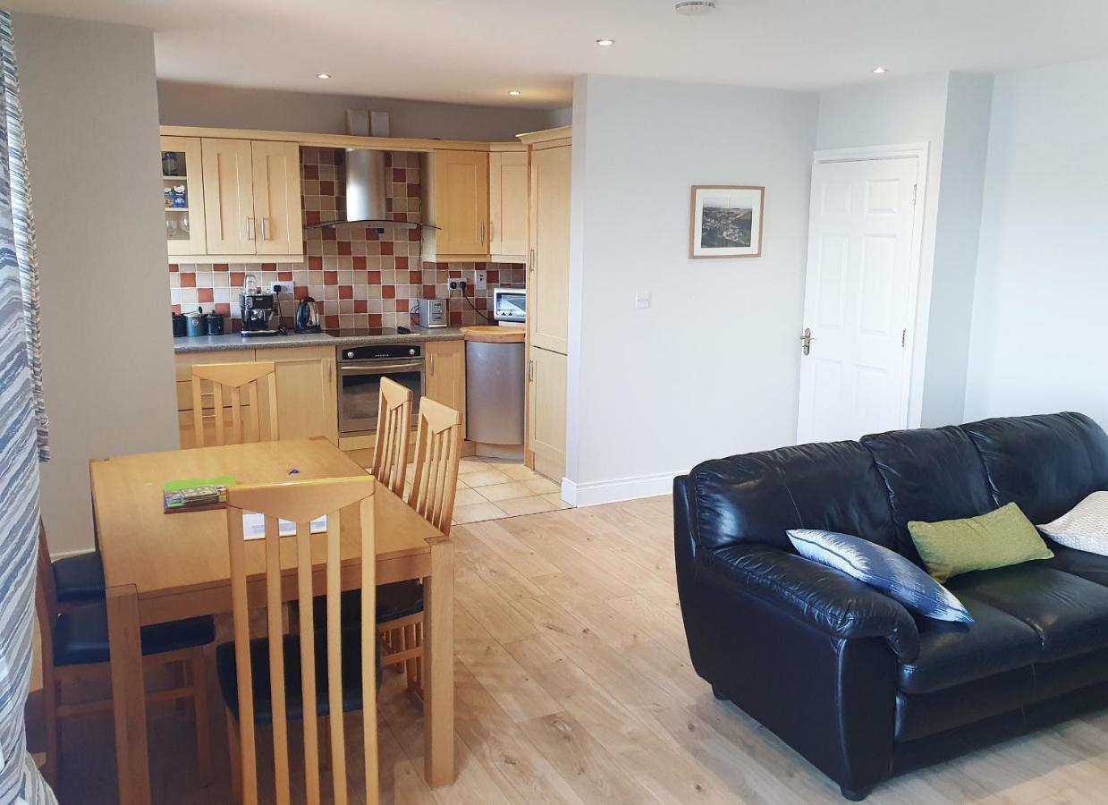 Ballycotton Holiday Apartment No 6 By Trident Holiday Homes Eksteriør billede
